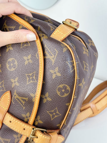 Louis Vuitton Vintage Saumur 30 Shoulder Crossbody Bag
