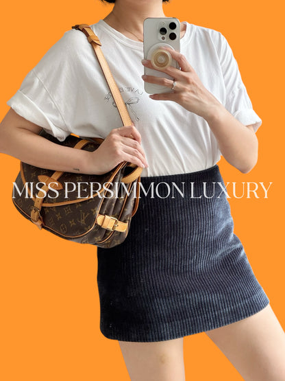 Louis Vuitton Vintage Saumur 30 Shoulder Crossbody Bag