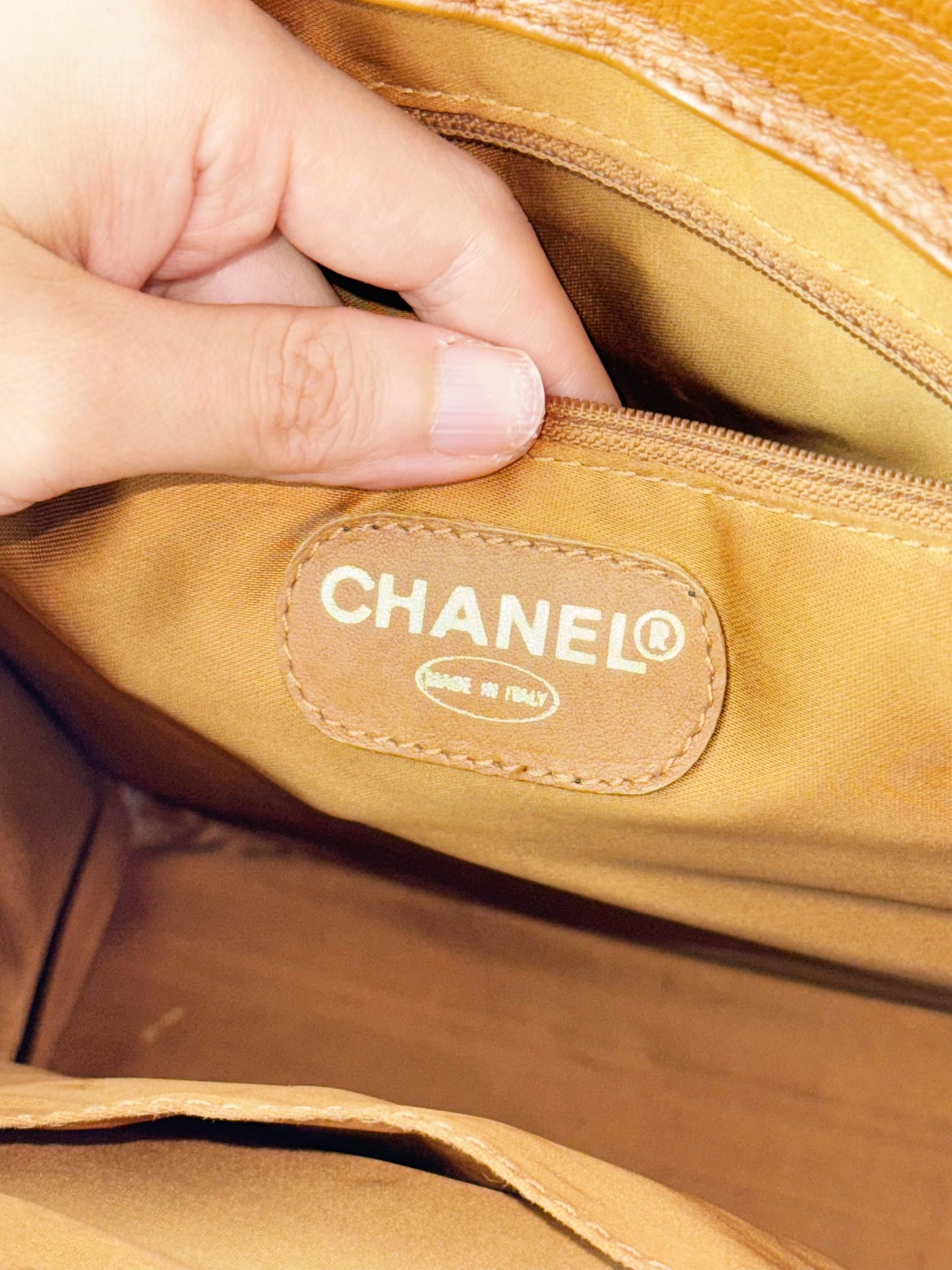 Chanel Vintage Turnlock Cocomark Caviar Chain Shoulder Bag