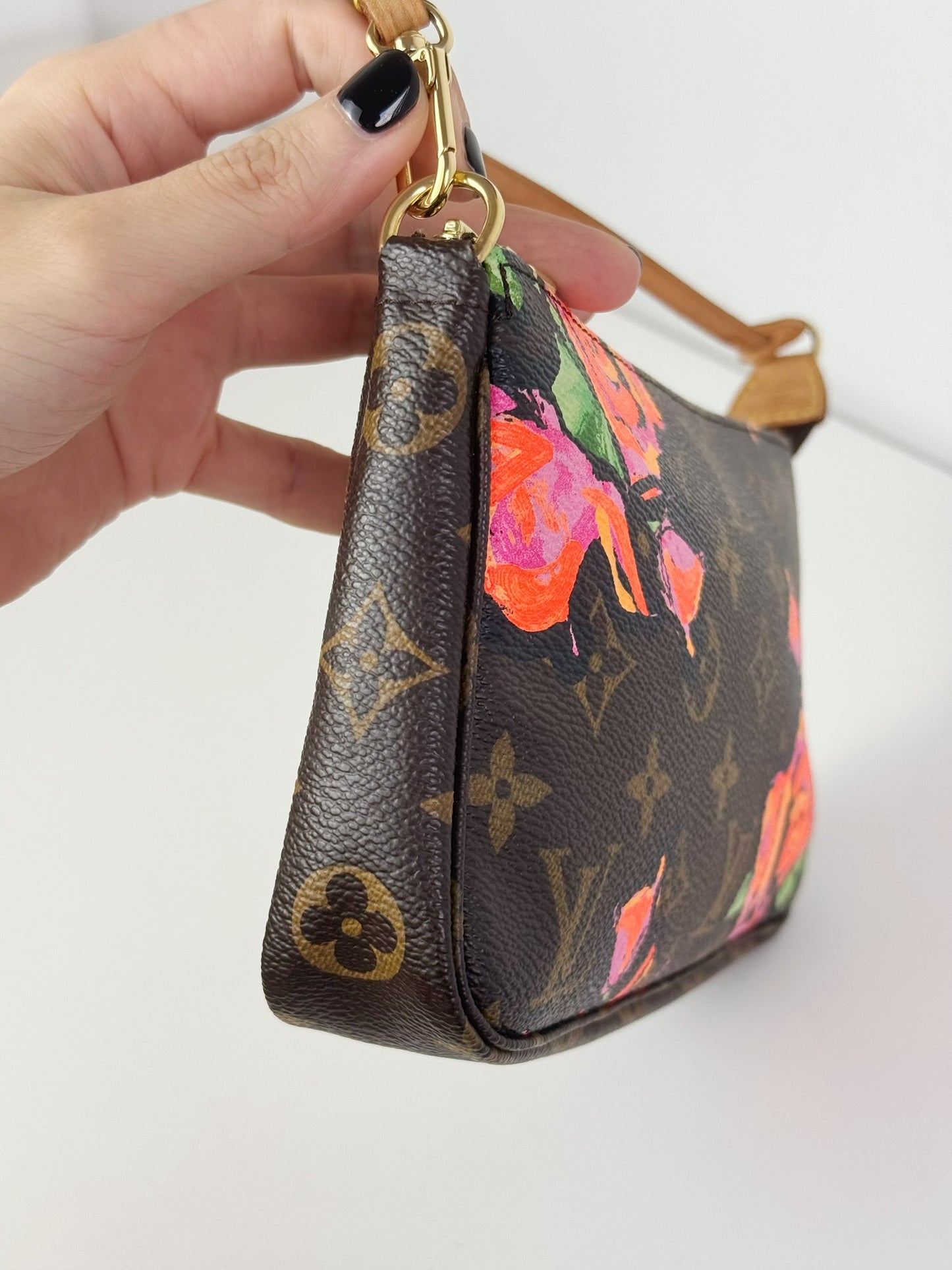 Louis Vuitton Vintage Limited Edition Rose Pochette Accessoires Shoulder Crossbody Bag