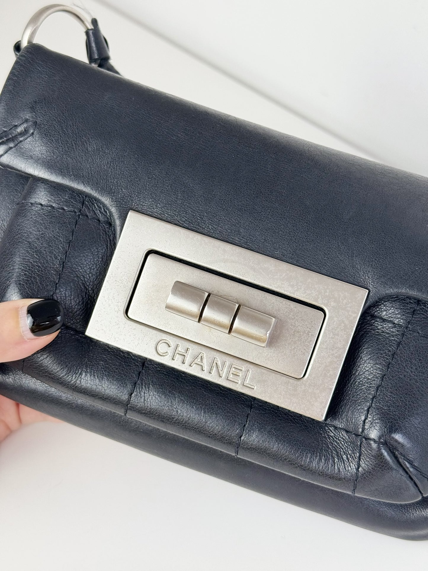 Chanel Vintage Black Chocolate Bar 2.55 Mademoiselle Lock Flap Shoulder Bag