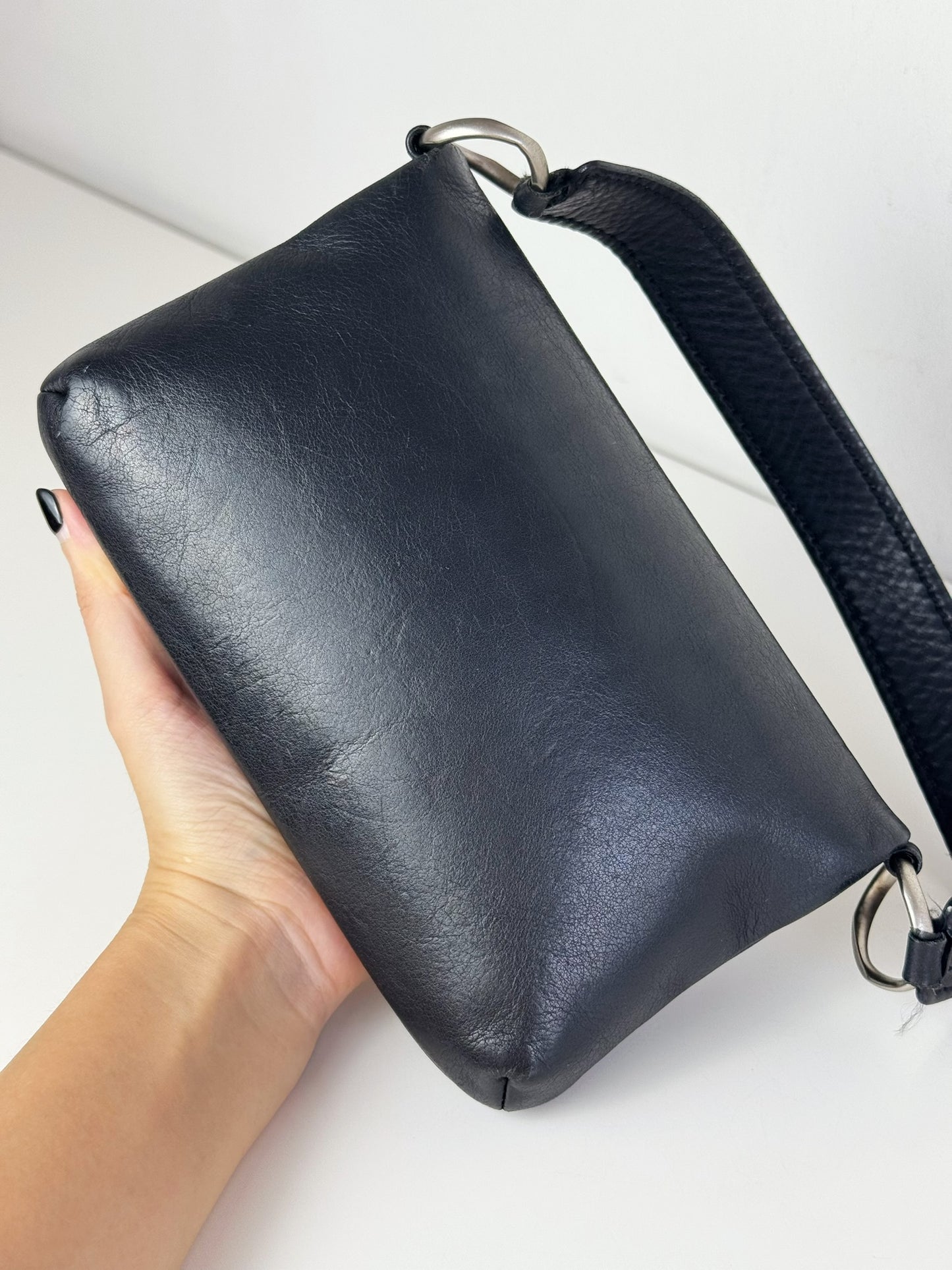 Chanel Vintage Black Chocolate Bar 2.55 Mademoiselle Lock Flap Shoulder Bag