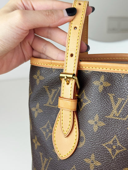 Louis Vuitton Vintage Marais Bucket Tote Shoulder Bag