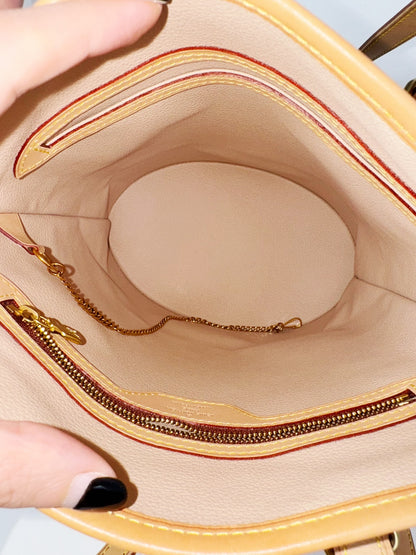 Louis Vuitton Vintage Marais Bucket Tote Shoulder Bag