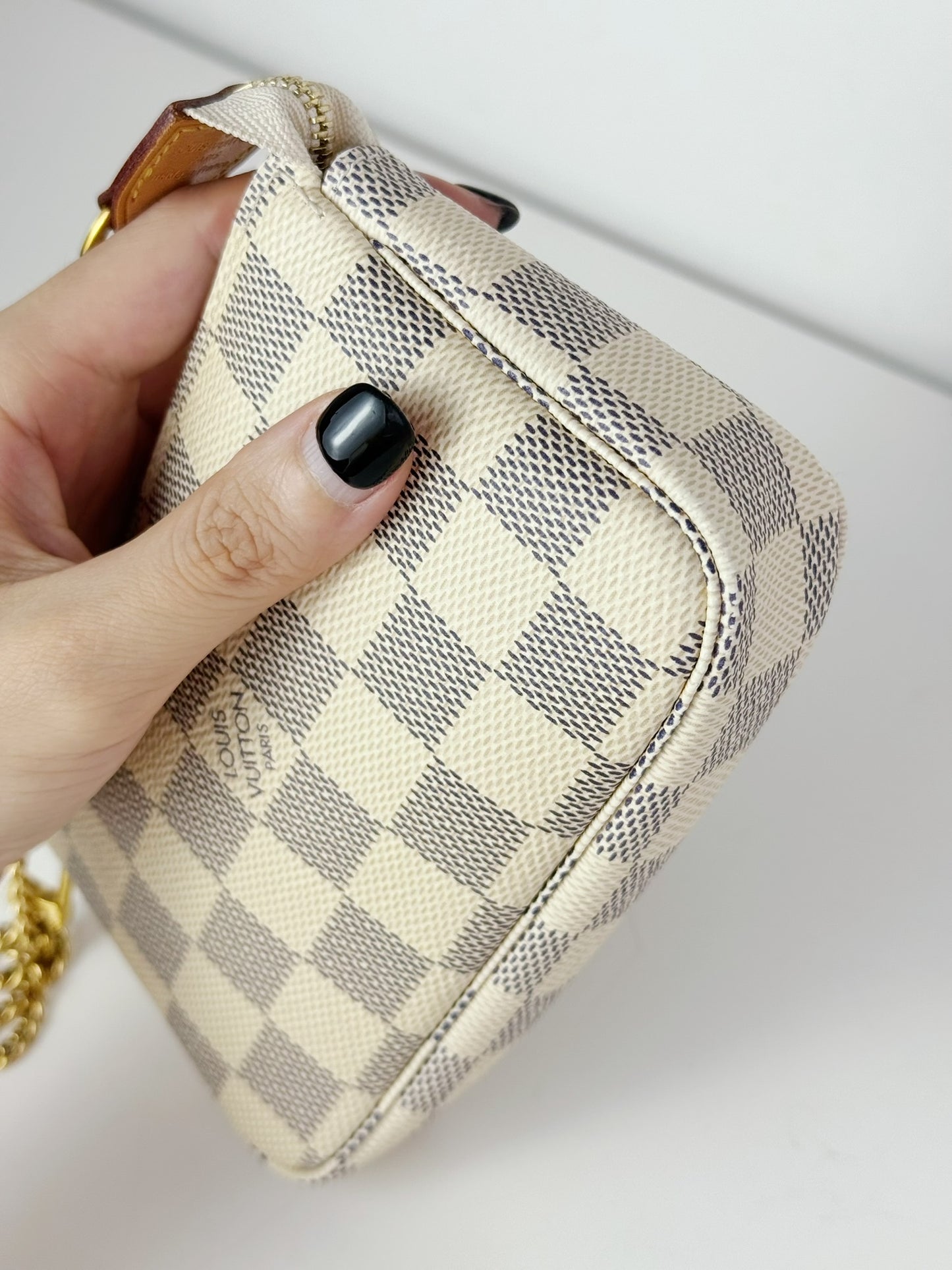 Louis Vuitton Vintage Azur Mini Pochette Accessoires Shoulder Crossbody Bag