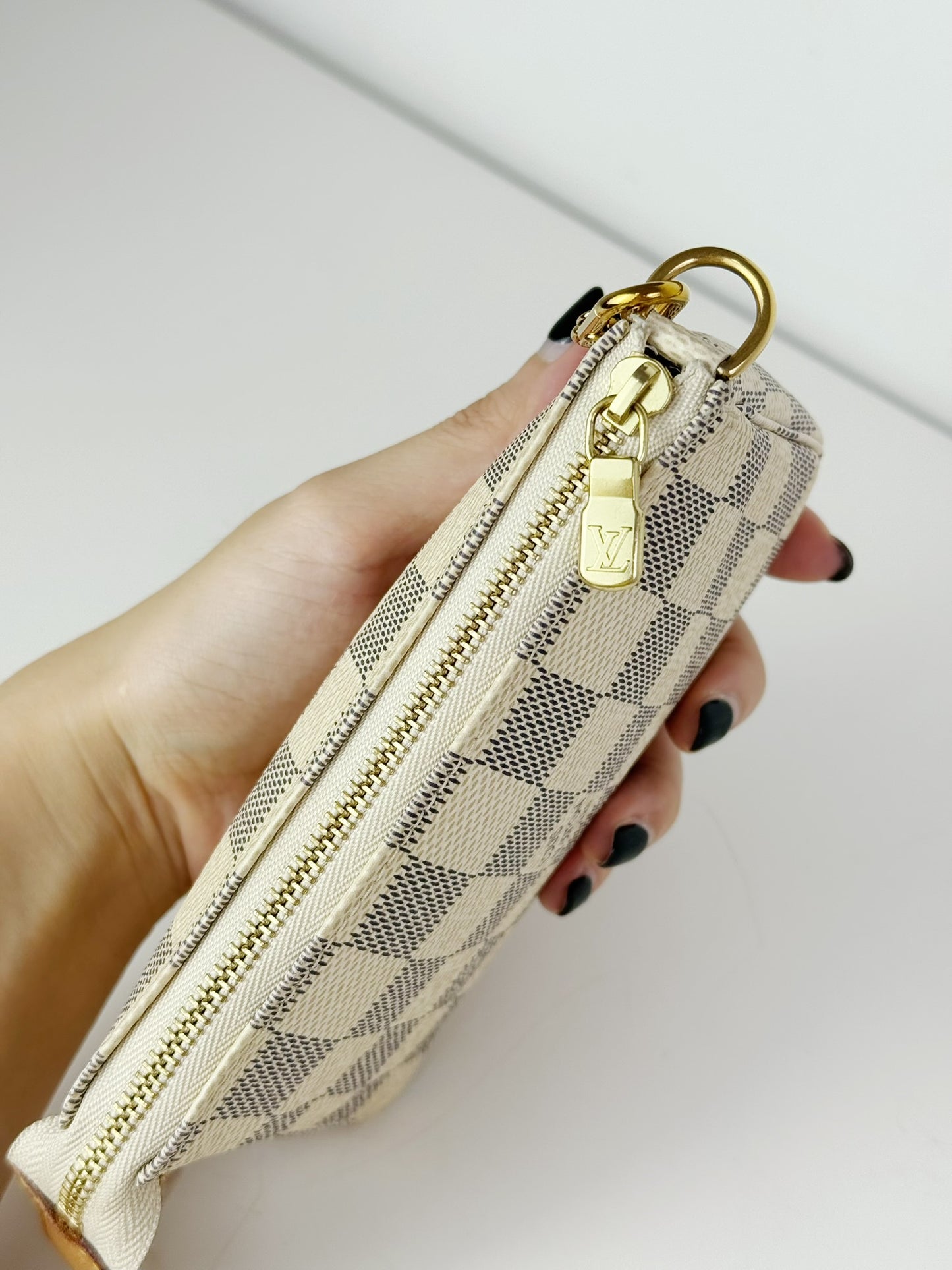 Louis Vuitton Vintage Azur Mini Pochette Accessoires Shoulder Crossbody Bag