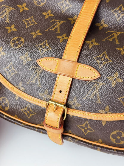 Louis Vuitton Vintage Saumur 30 Shoulder Crossbody Bag