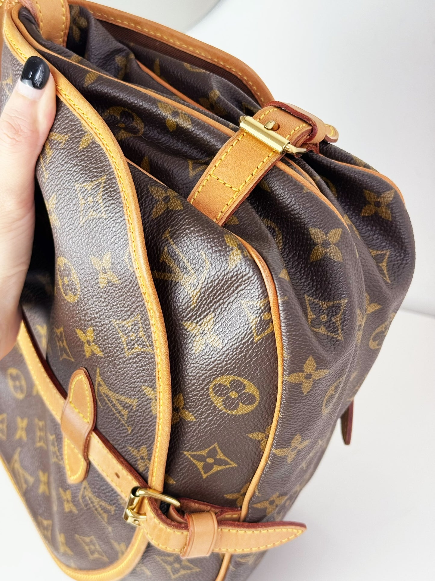 Louis Vuitton Vintage Saumur 30 Shoulder Crossbody Bag