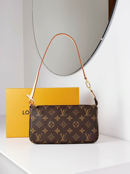 Louis Vuitton Pochette Accessoires Shoulder Crossbody Bag (RFID)