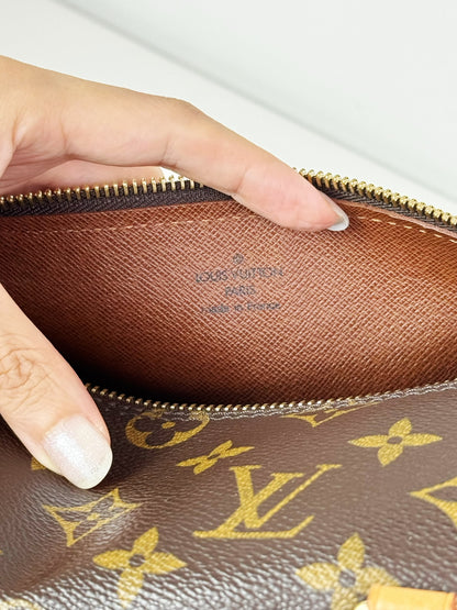 Louis Vuitton Vintage Papillon 26 Handbag Crossbody Bag