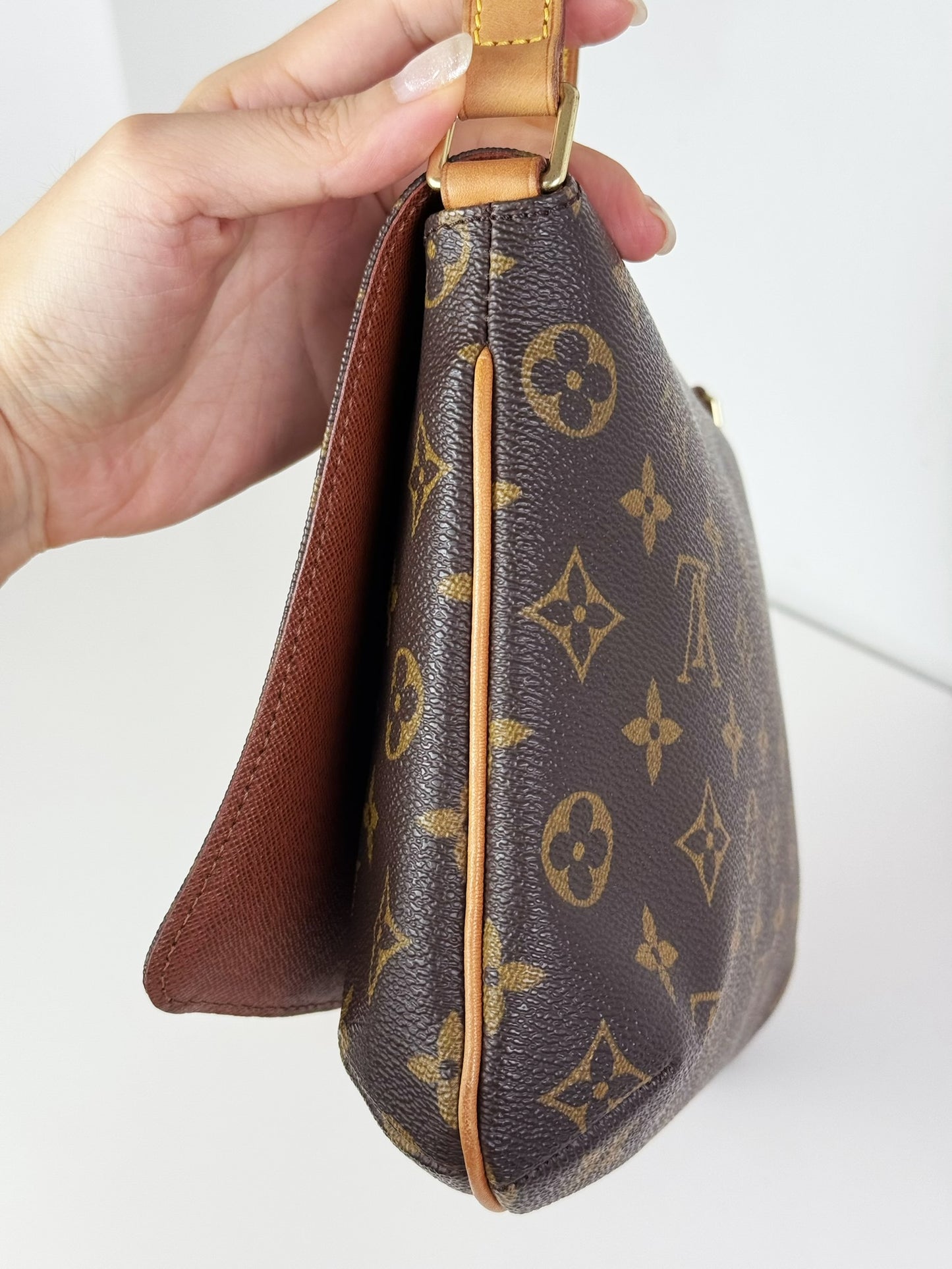 Louis Vuitton Musette Tango Shoulder Crossbody Bag