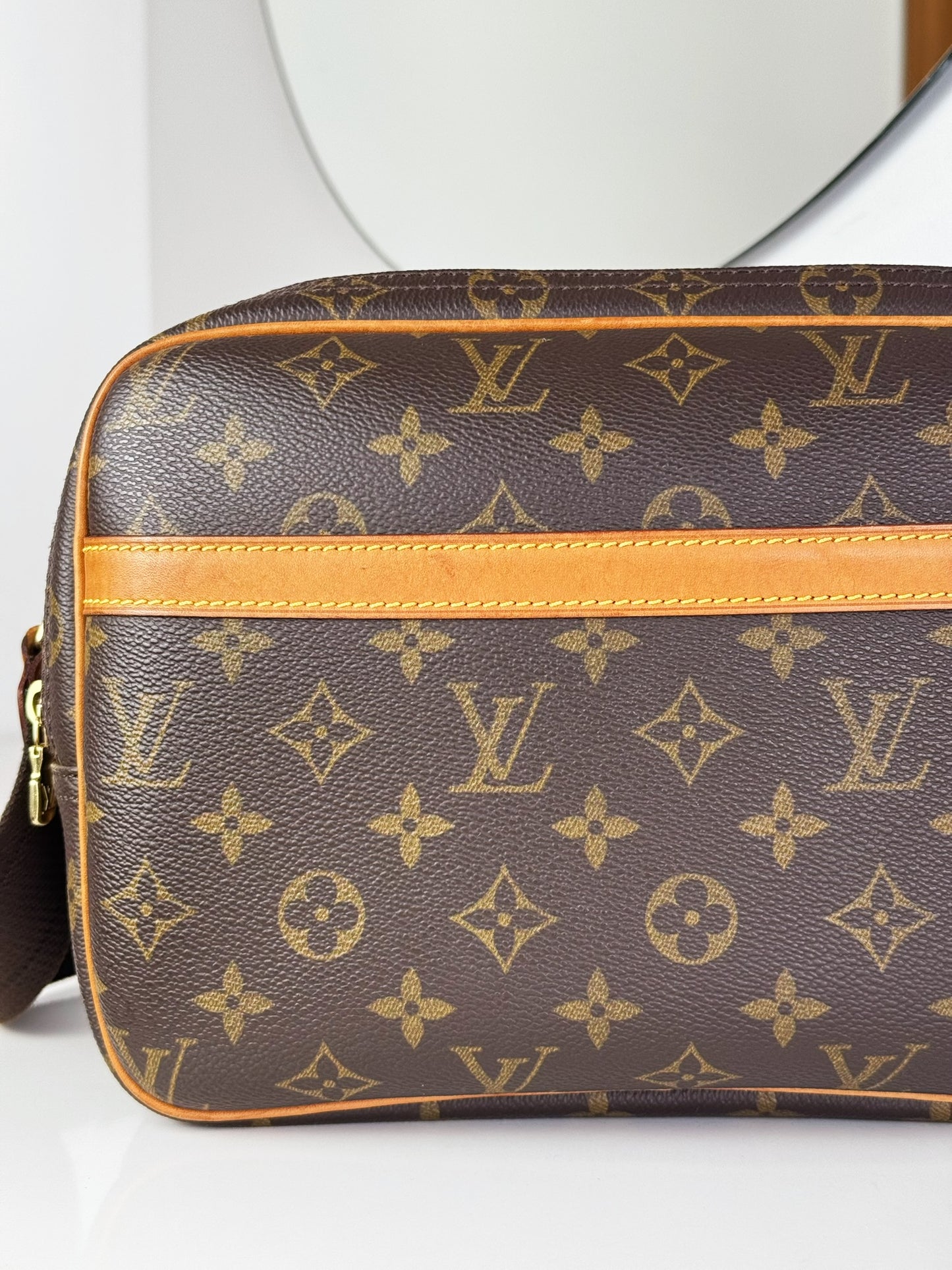 Louis Vuitton Vintage Reporter Shoulder Crossbody Bag