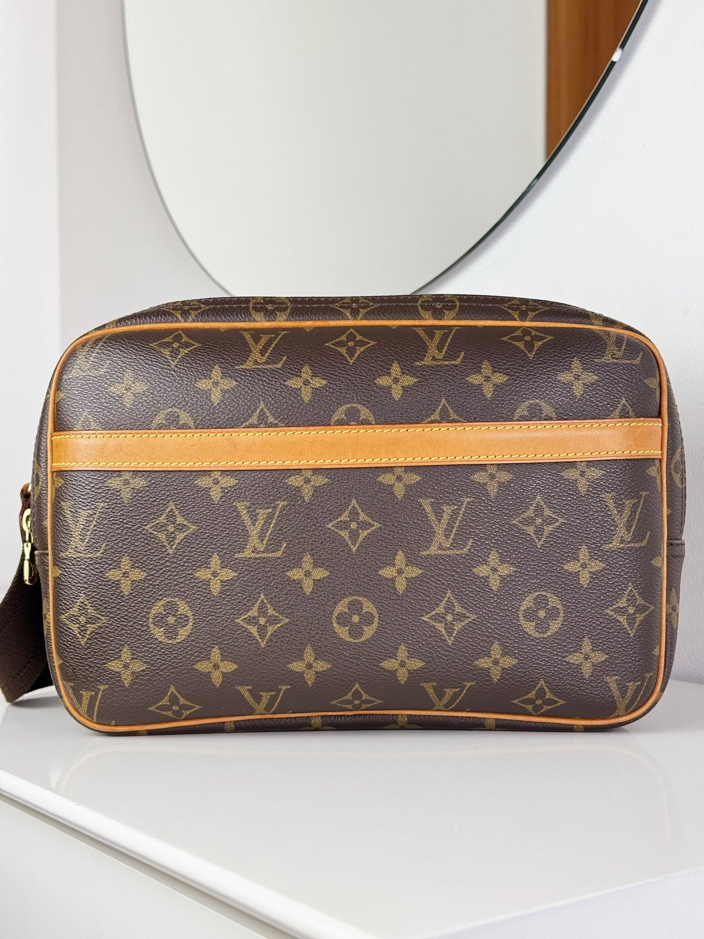 Louis Vuitton Vintage Reporter Shoulder Crossbody Bag