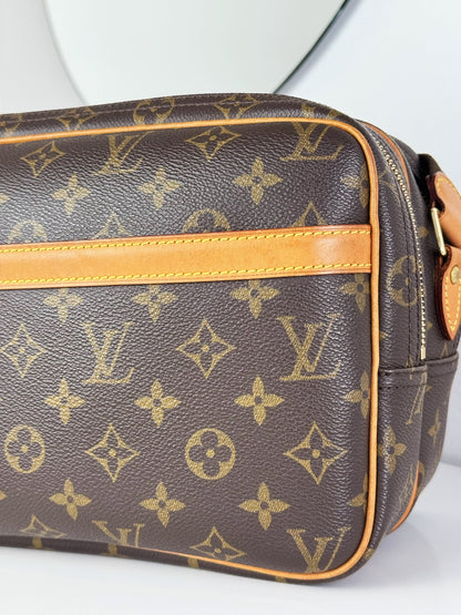 Louis Vuitton Vintage Reporter Shoulder Crossbody Bag