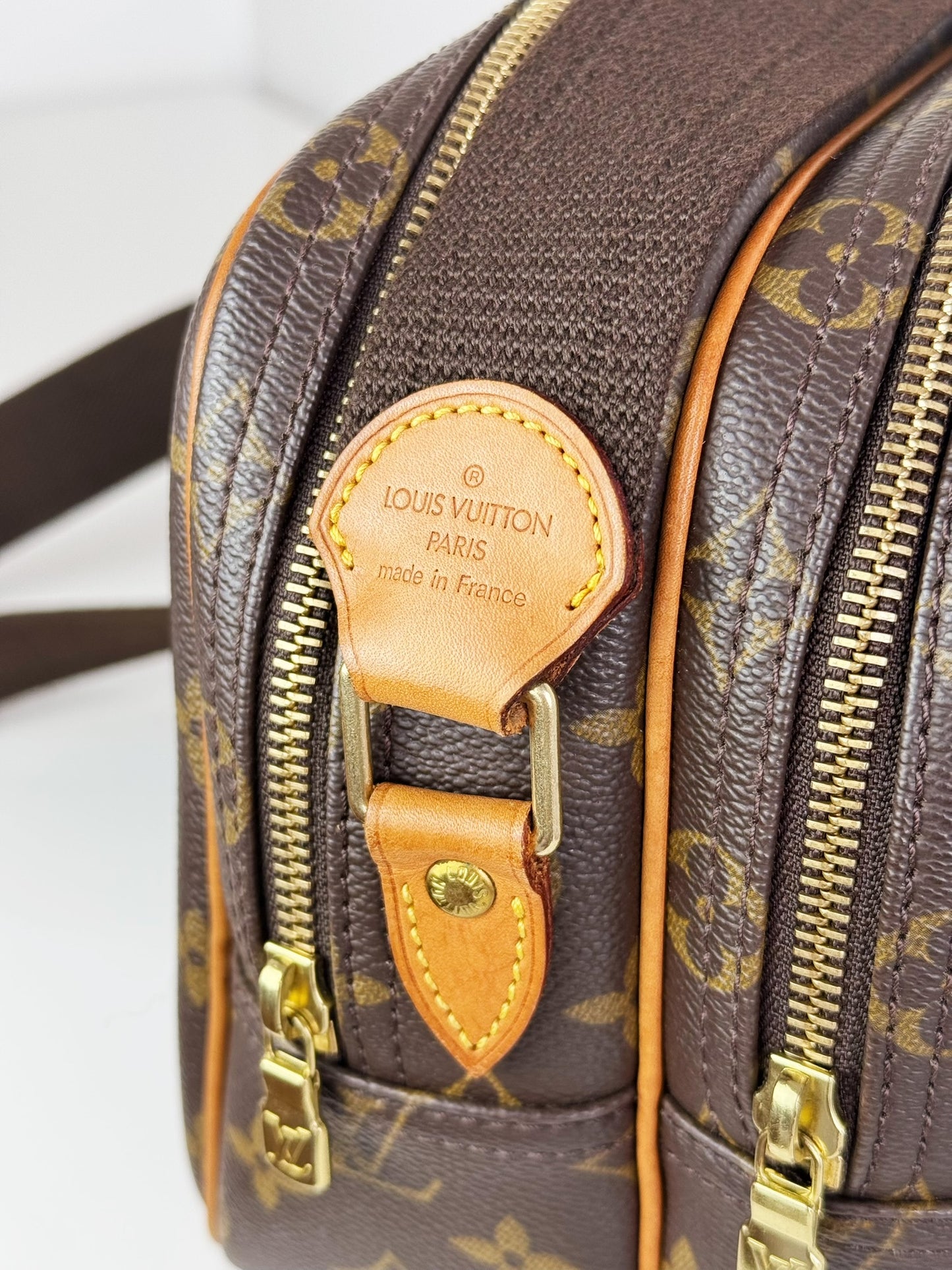 Louis Vuitton Vintage Reporter Shoulder Crossbody Bag
