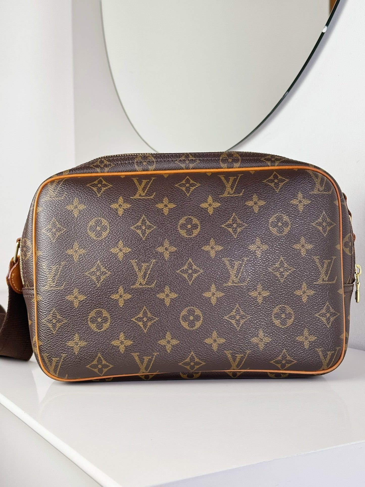 Louis Vuitton Vintage Reporter Shoulder Crossbody Bag