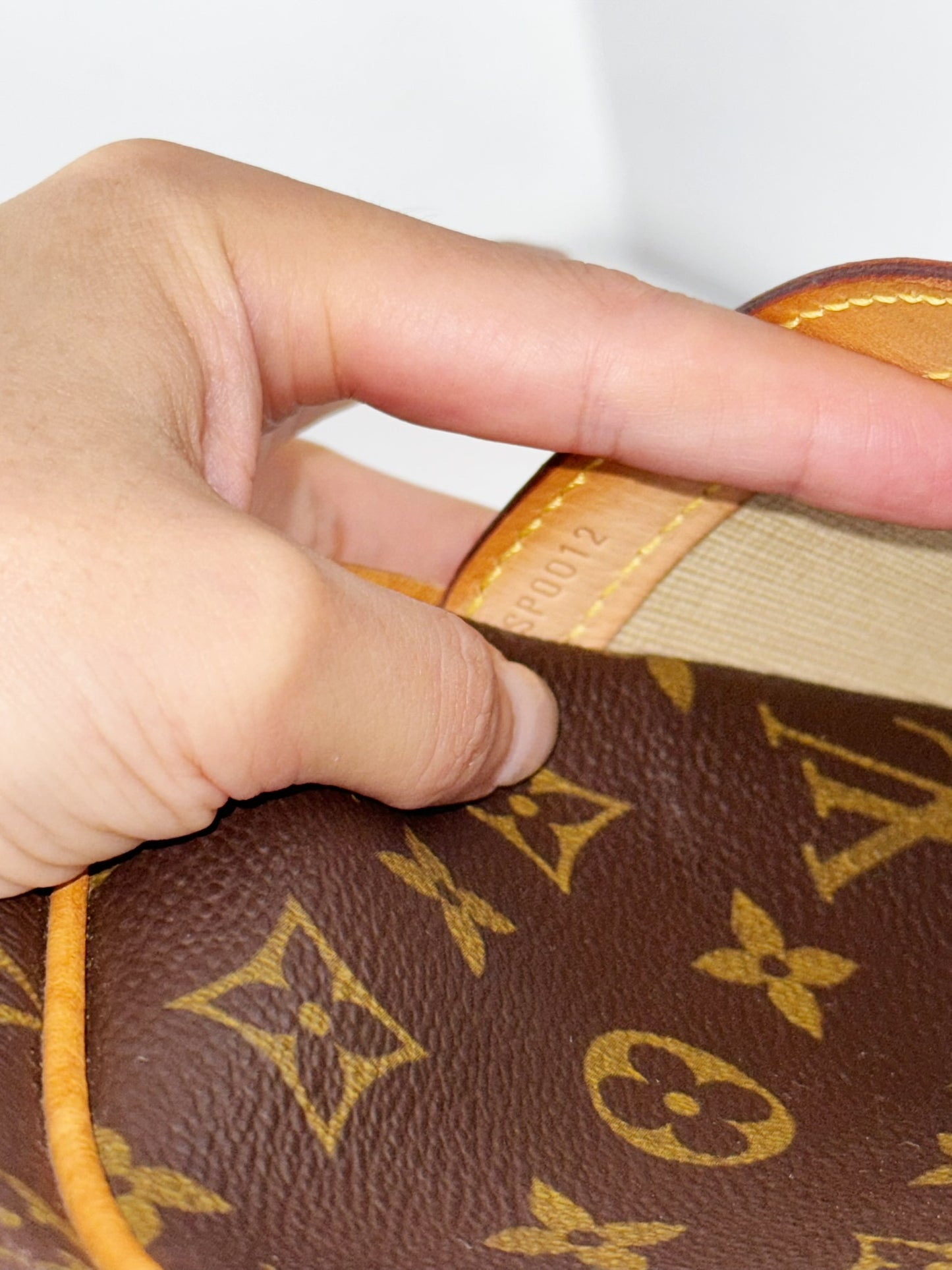Louis Vuitton Vintage Reporter Shoulder Crossbody Bag