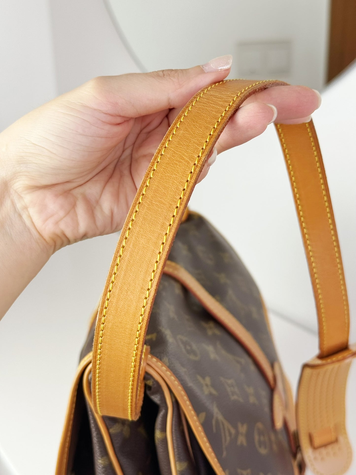 Louis Vuitton Vintage Saumur 30 Shoulder Crossbody Bag