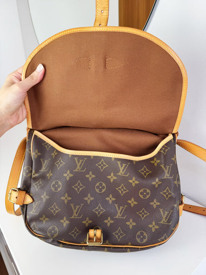 Louis Vuitton Vintage Saumur 30 Shoulder Crossbody Bag