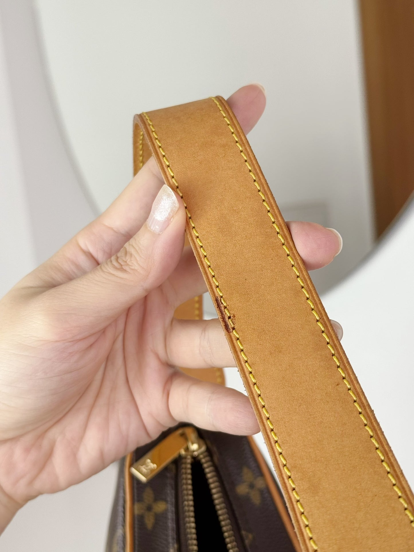 Louis Vuitton Vintage Croissant MM Shoulder Bag