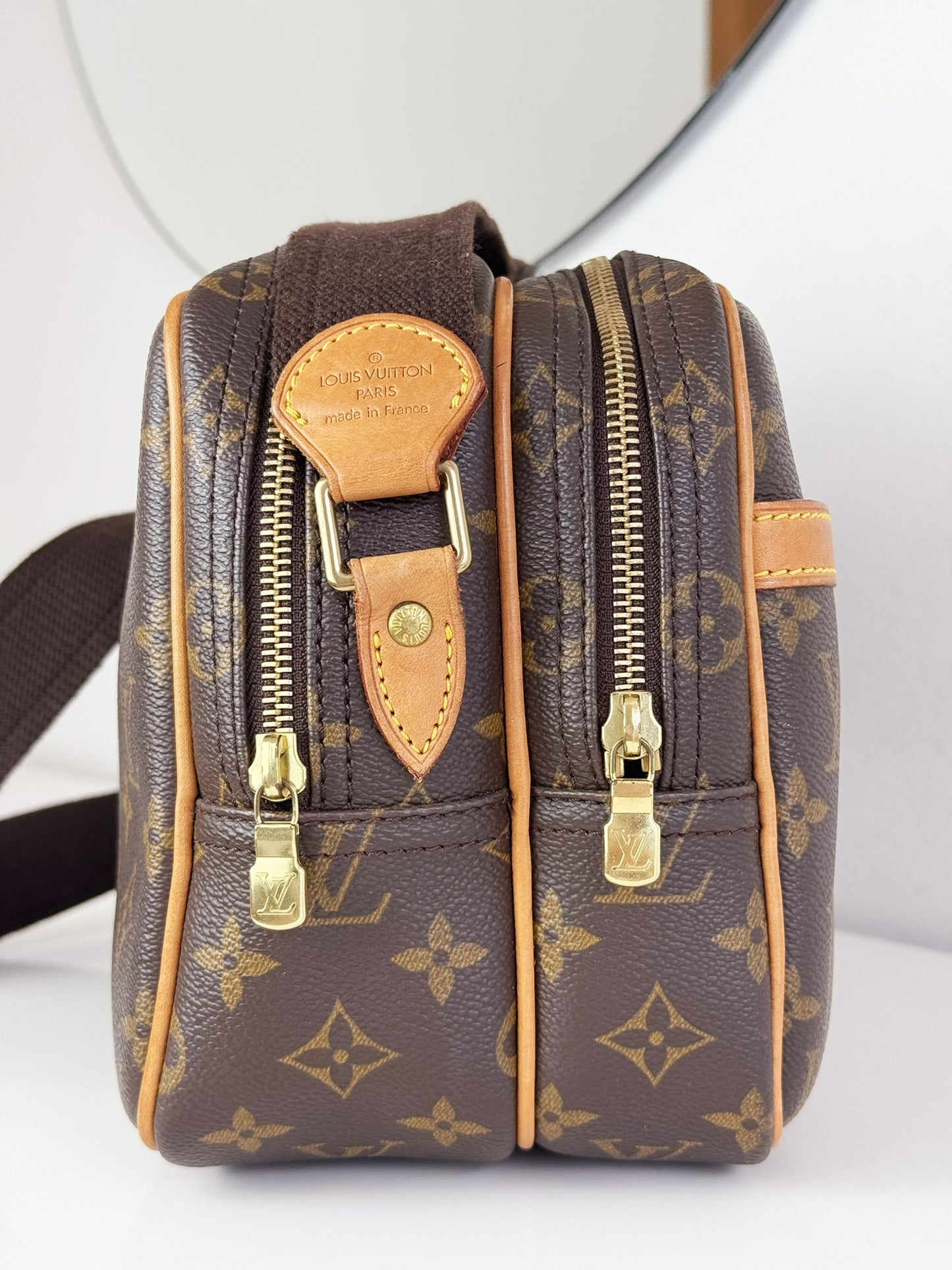 Louis Vuitton Vintage Reporter Shoulder Crossbody Bag