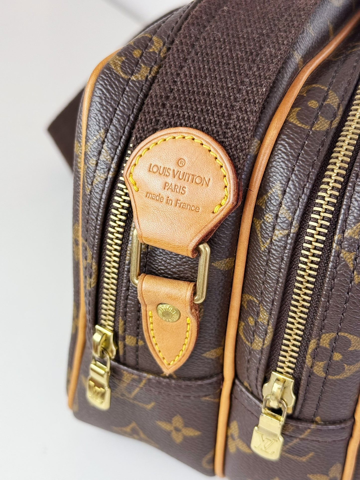 Louis Vuitton Vintage Reporter Shoulder Crossbody Bag