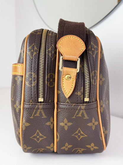 Louis Vuitton Vintage Reporter Shoulder Crossbody Bag