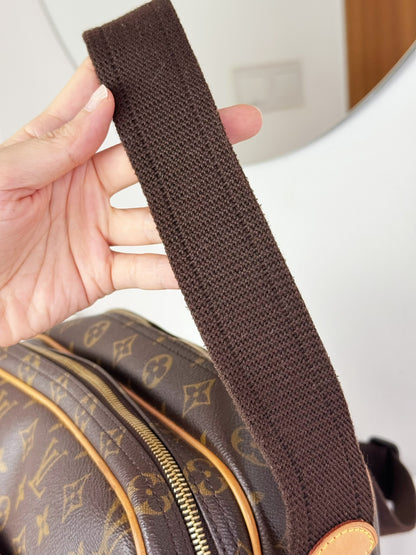 Louis Vuitton Vintage Reporter Shoulder Crossbody Bag