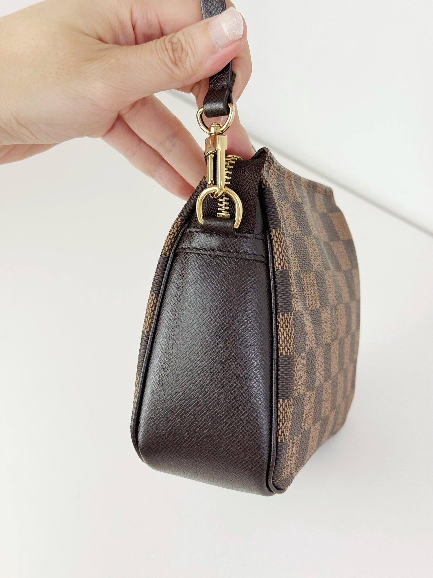 Louis Vuitton Vintage Damier Trousse Pochette Shoulder Crossbody Bag