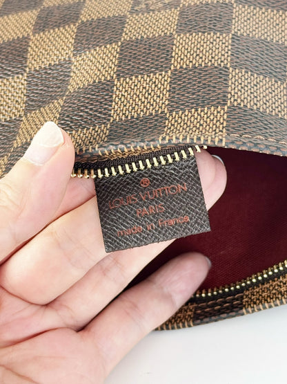 Louis Vuitton Vintage Damier Trousse Pochette Shoulder Crossbody Bag