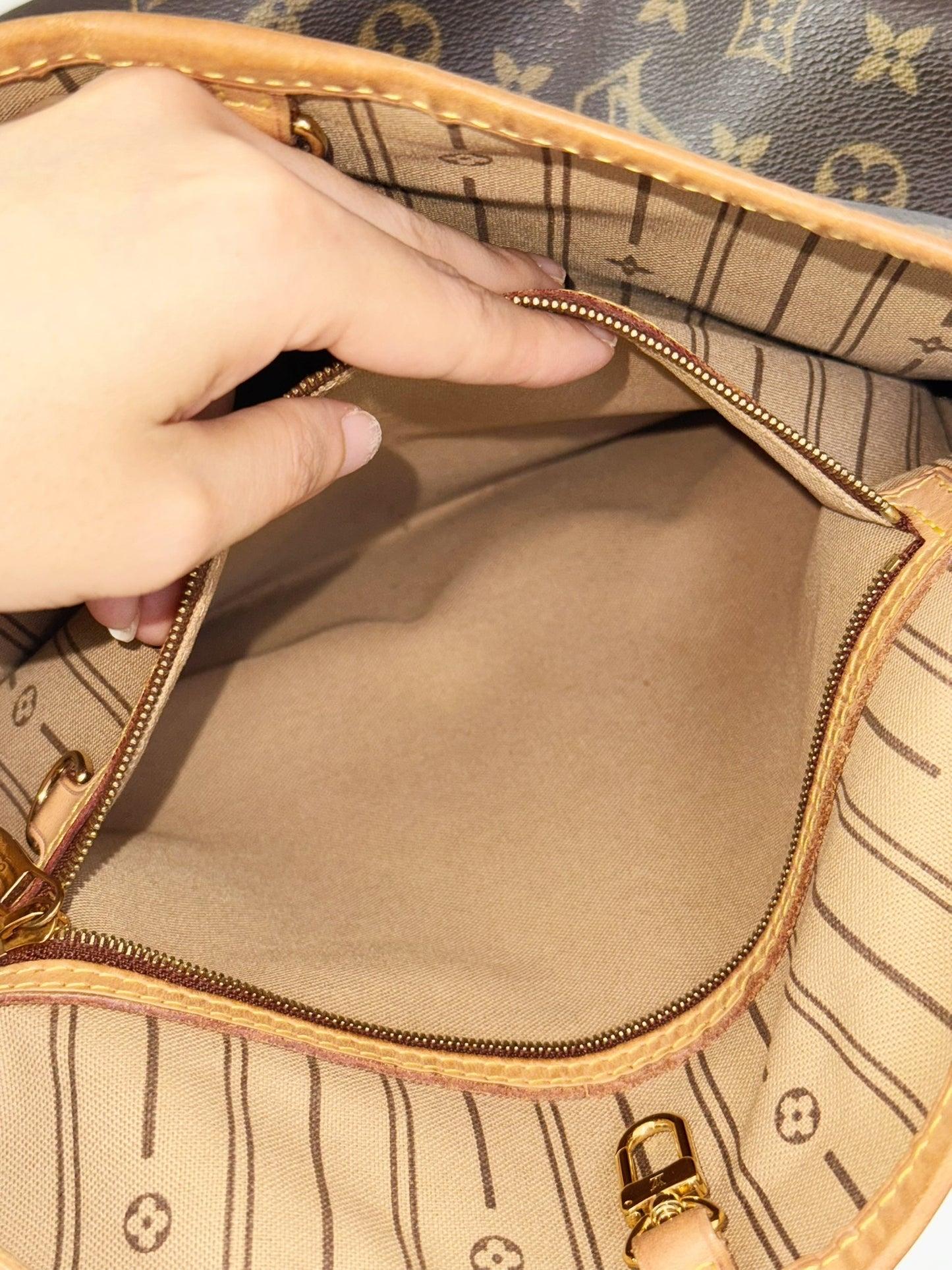 Louis Vuitton Vintage Delightful MM Tote Crossbody Bag