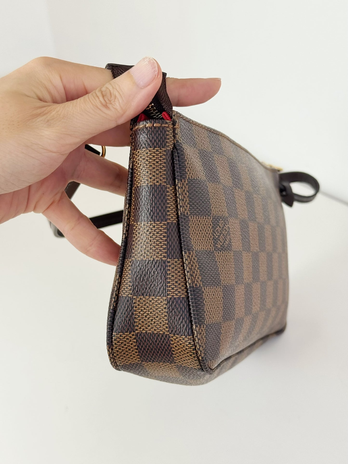 Louis Vuitton Damier Pochette Accessoires Shoulder Crossbody Bag