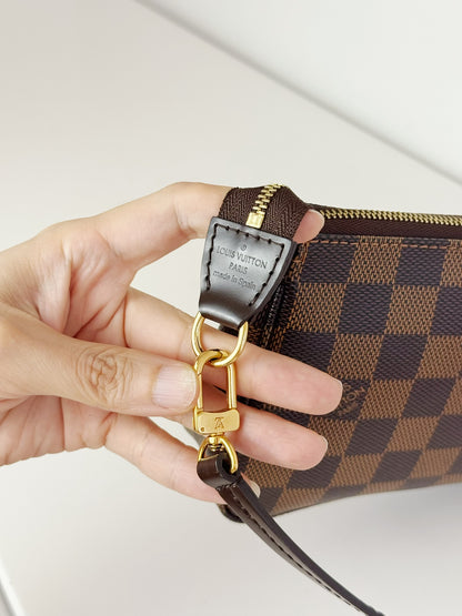 Louis Vuitton Damier Pochette Accessoires Shoulder Crossbody Bag