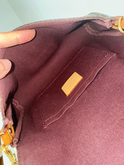 Louis Vuitton Vintage Favorite PM Shoulder Crossbody Bag