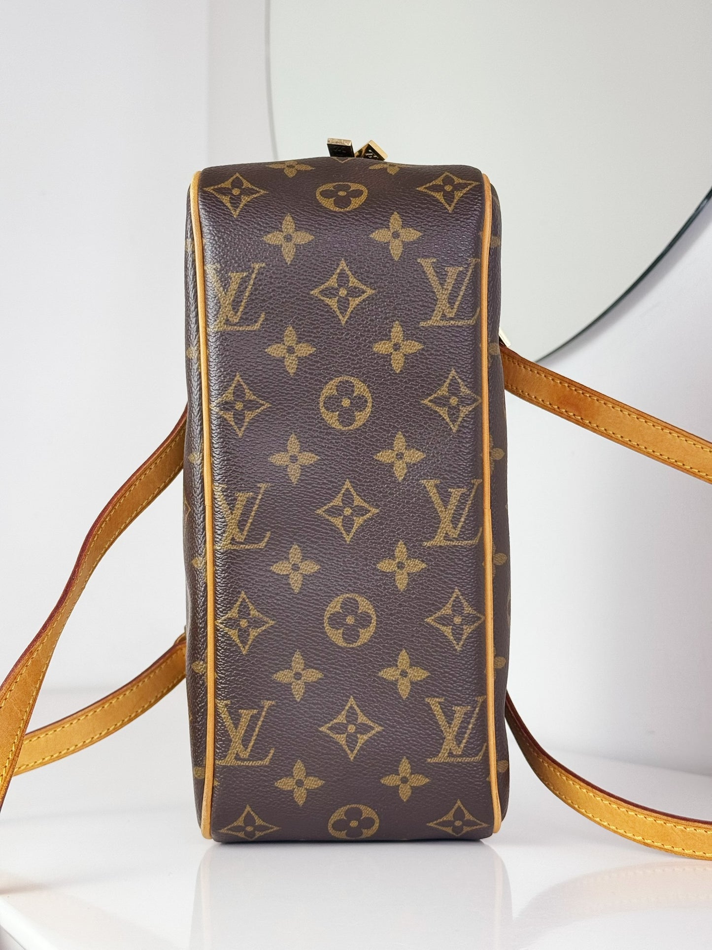 Louis Vuitton Vintage Cite MM Shoulder Bag