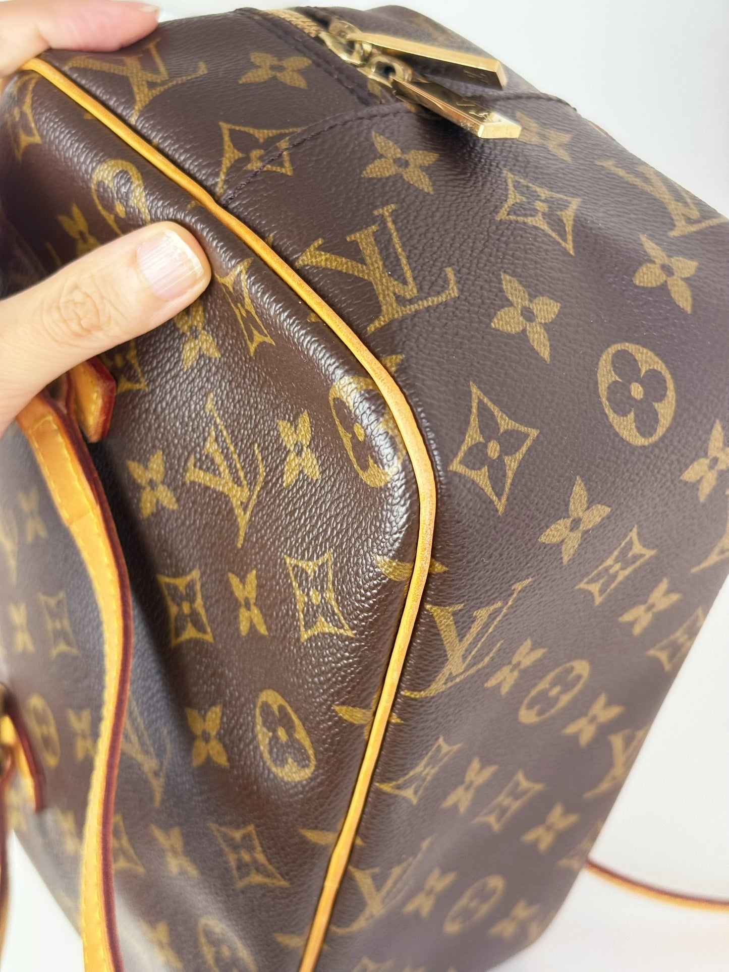 Louis Vuitton Vintage Cite MM Shoulder Bag