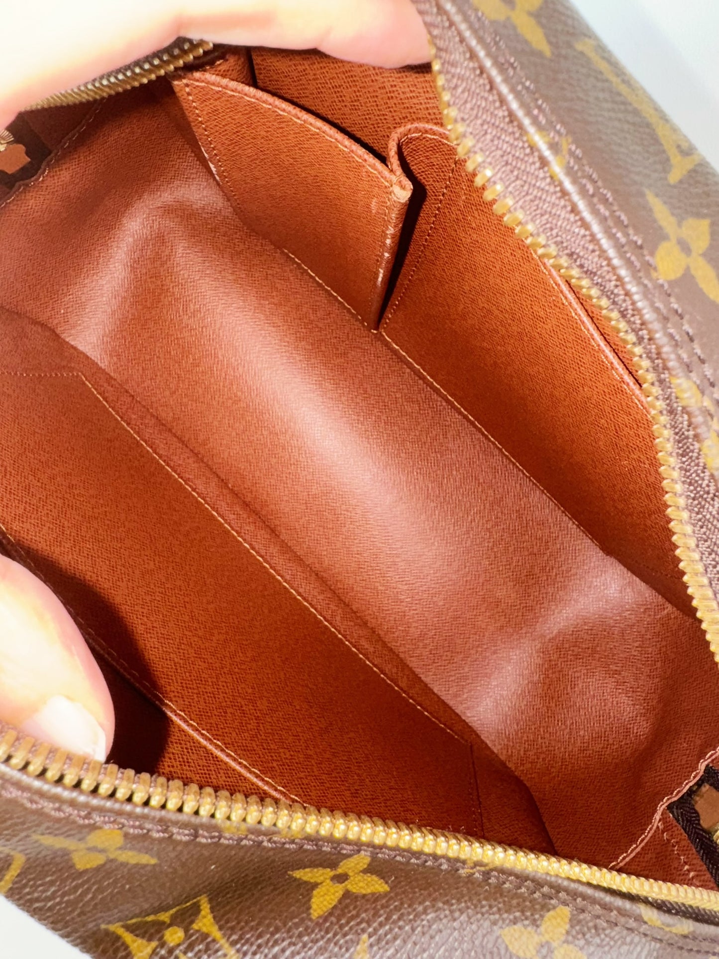 Louis Vuitton Vintage Cite MM Shoulder Bag