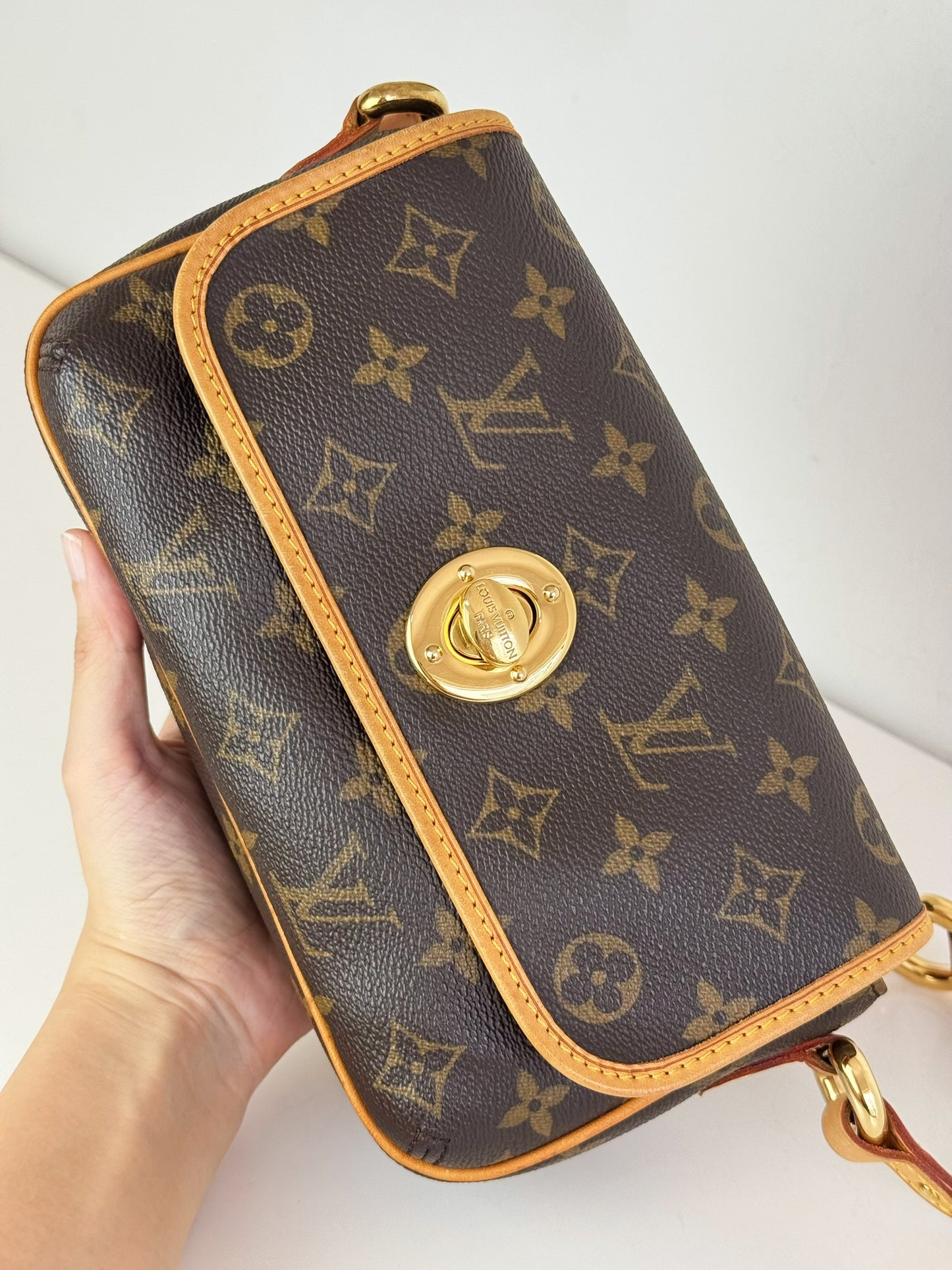 Louis Vuitton Vintage Tikal PM Shoulder Bag