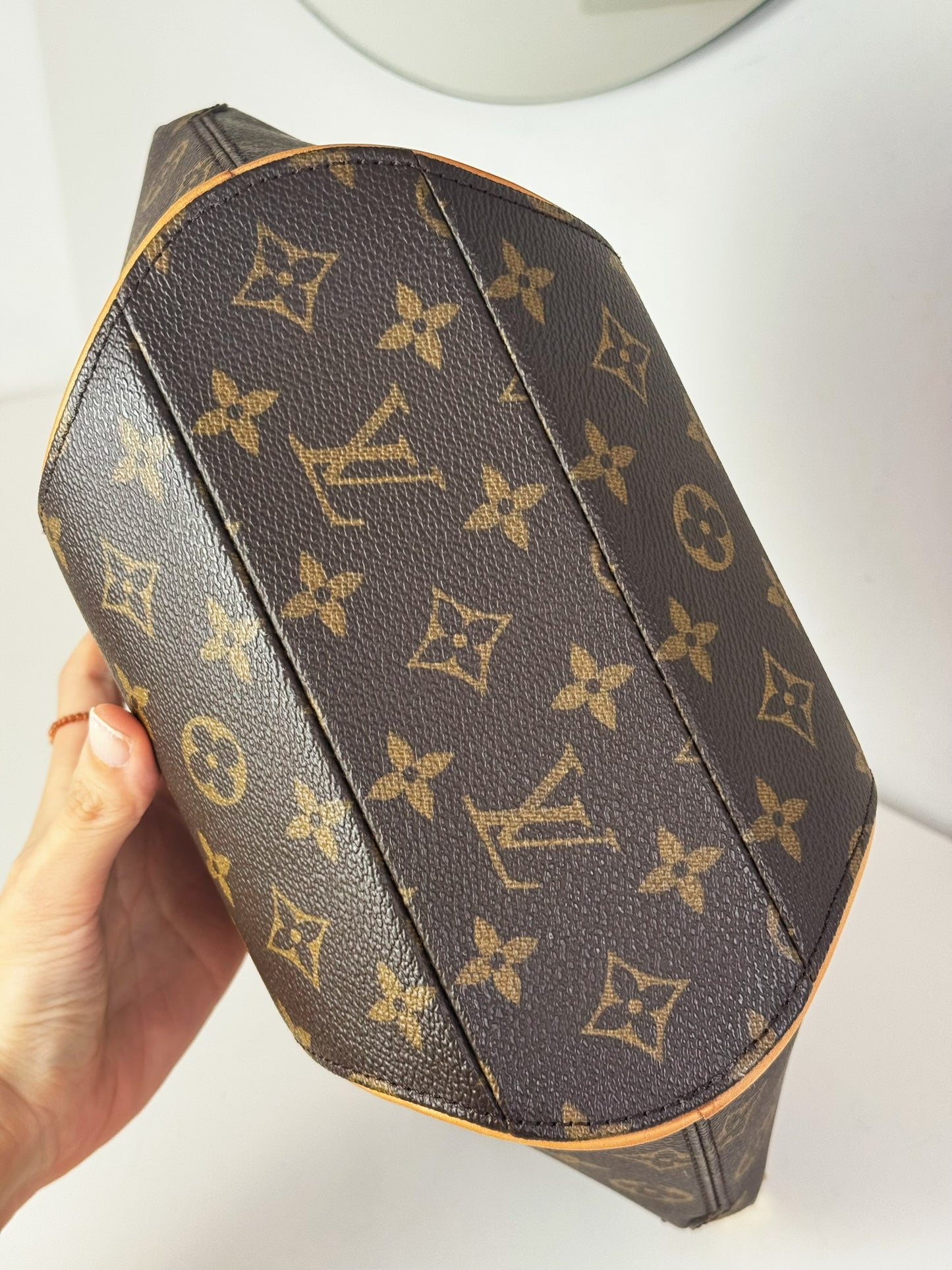 Louis Vuitton Vintage Ellipse Top Handle Crossbody Bag