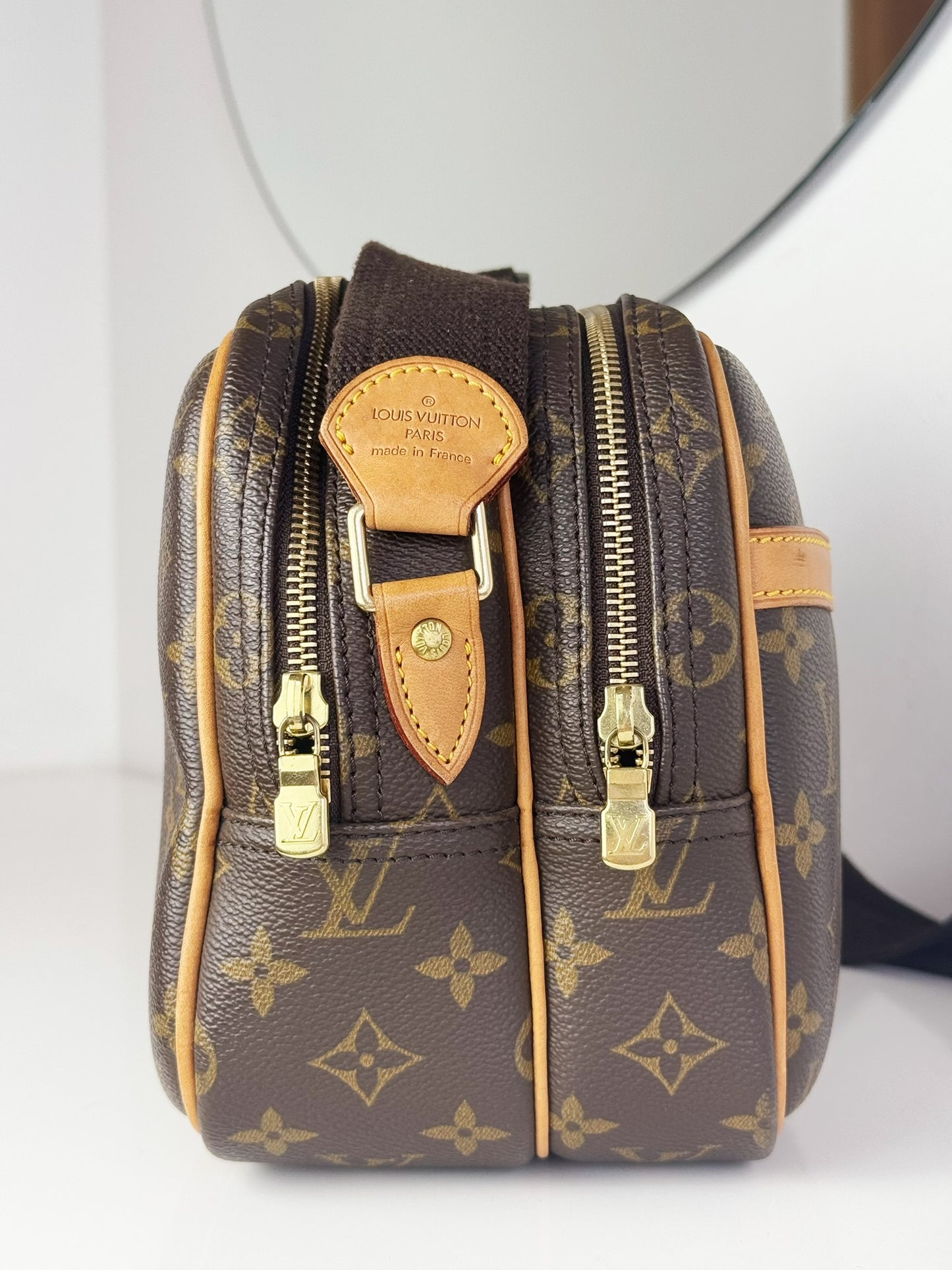 Louis Vuitton Vintage Reporter Shoulder Crossbody Bag