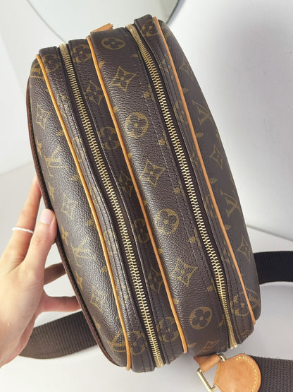 Louis Vuitton Vintage Reporter Shoulder Crossbody Bag