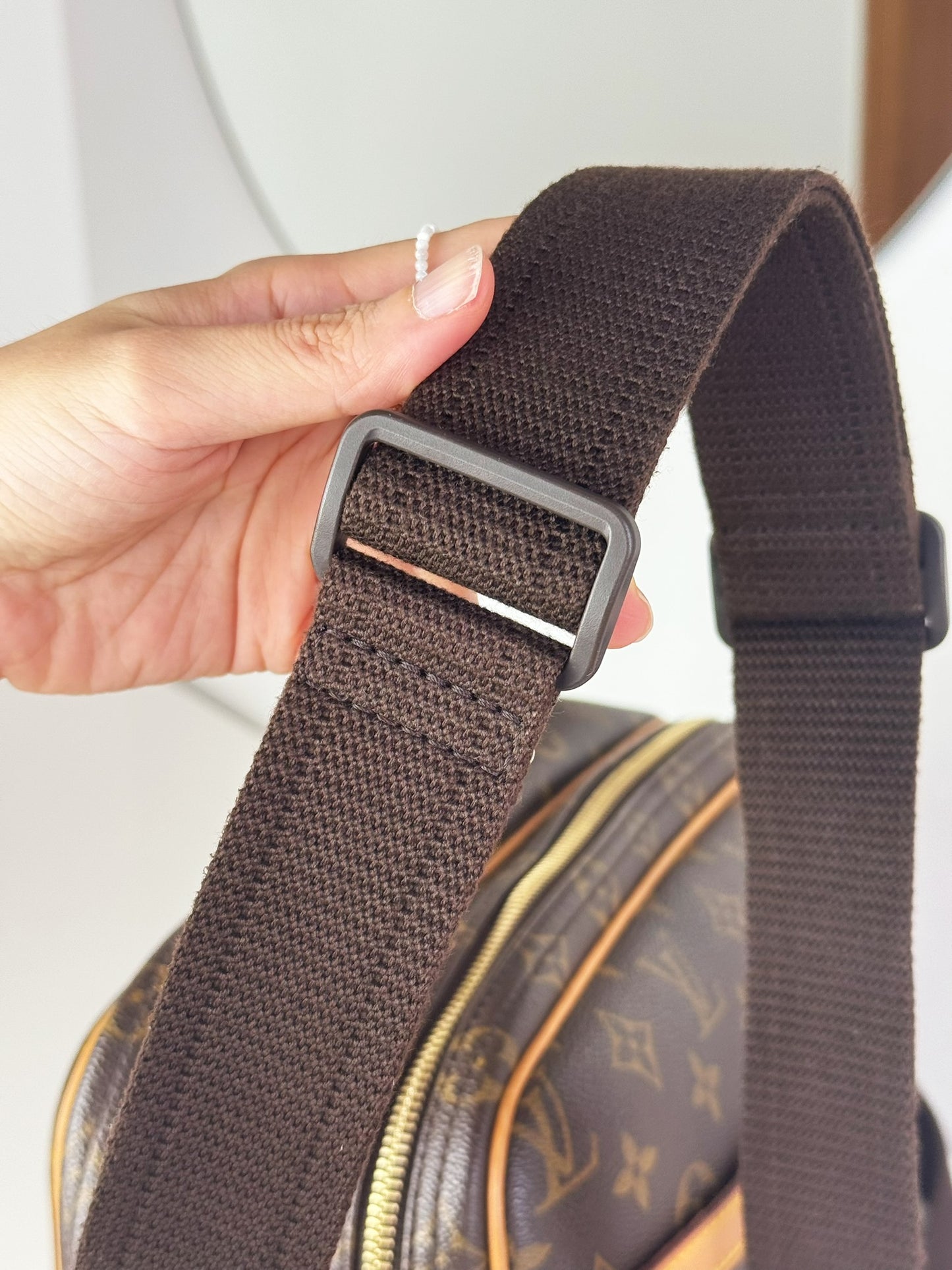 Louis Vuitton Vintage Reporter Shoulder Crossbody Bag