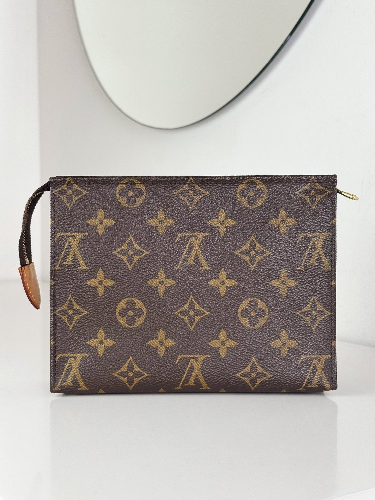 Louis Vuitton Vintage Toiletry 19 Handbag Pouch