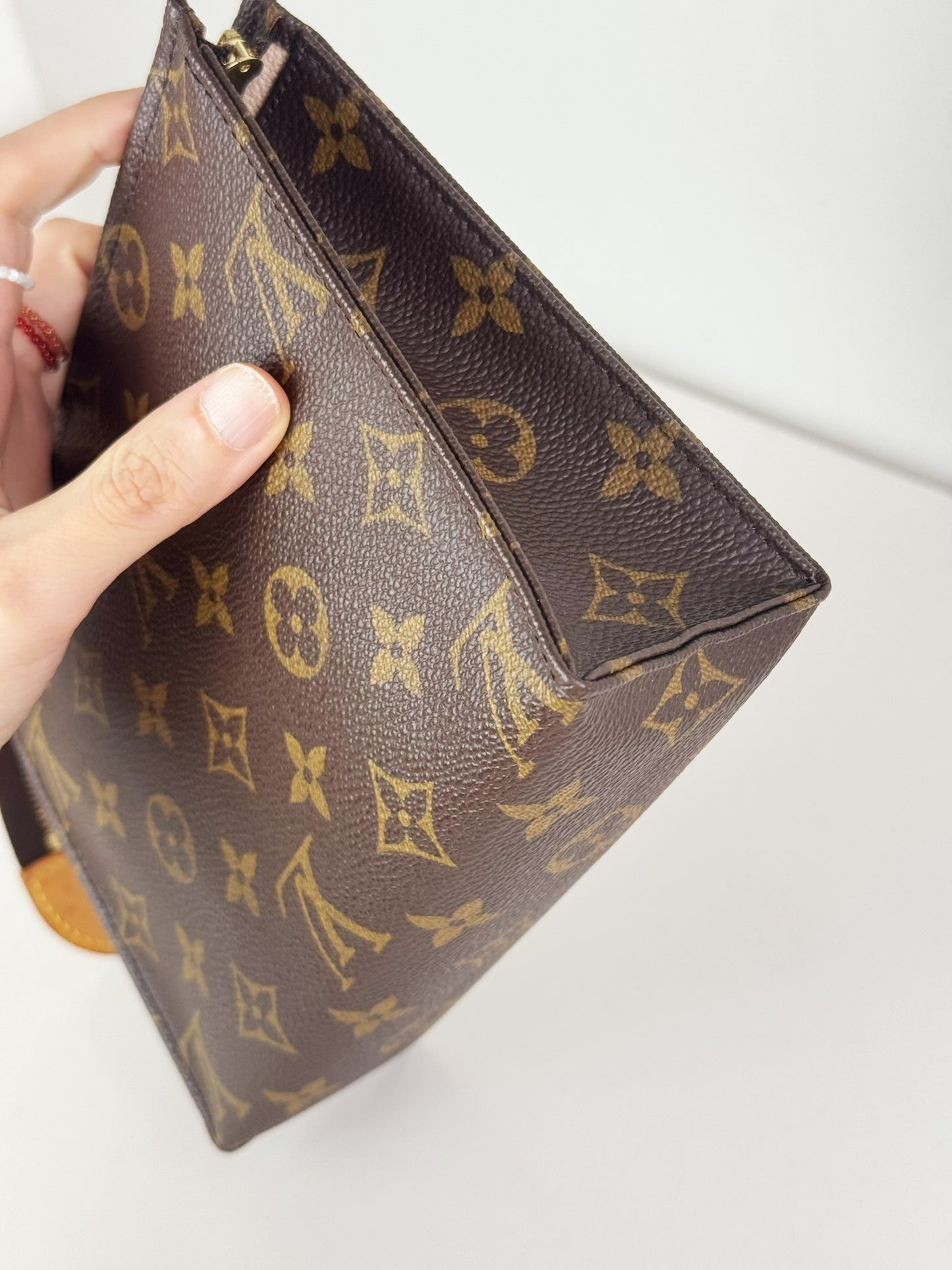 Louis Vuitton Vintage Toiletry 19 Handbag Pouch