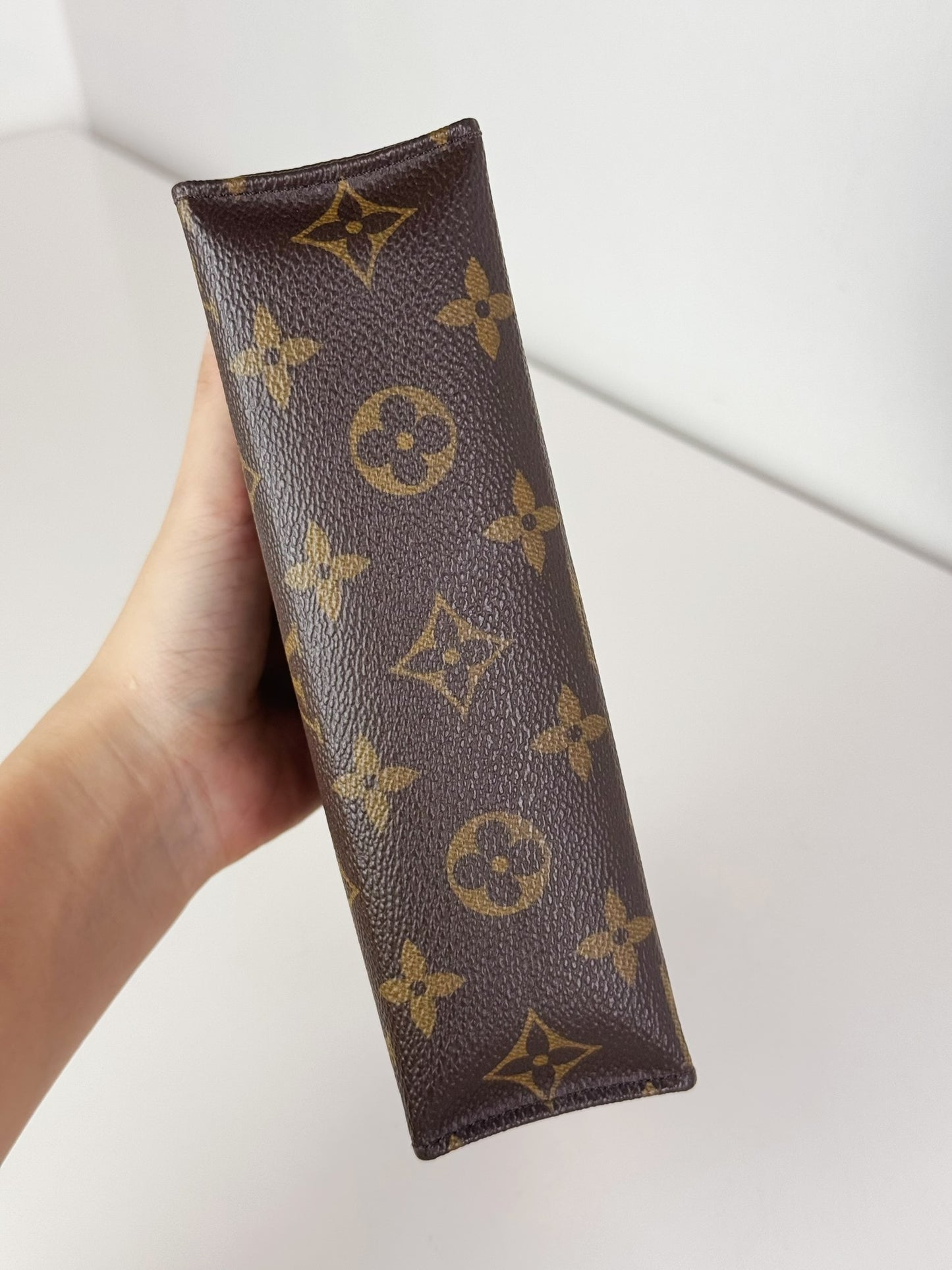 Louis Vuitton Vintage Toiletry 19 Handbag Pouch