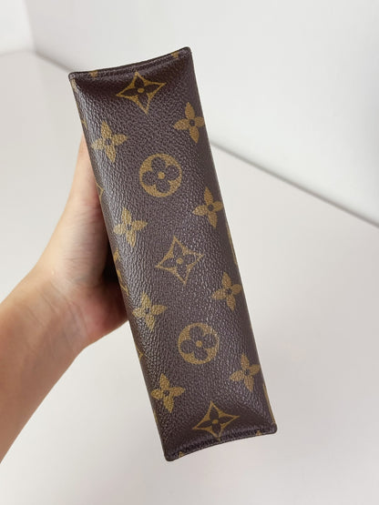 Louis Vuitton Vintage Toiletry 19 Handbag Pouch