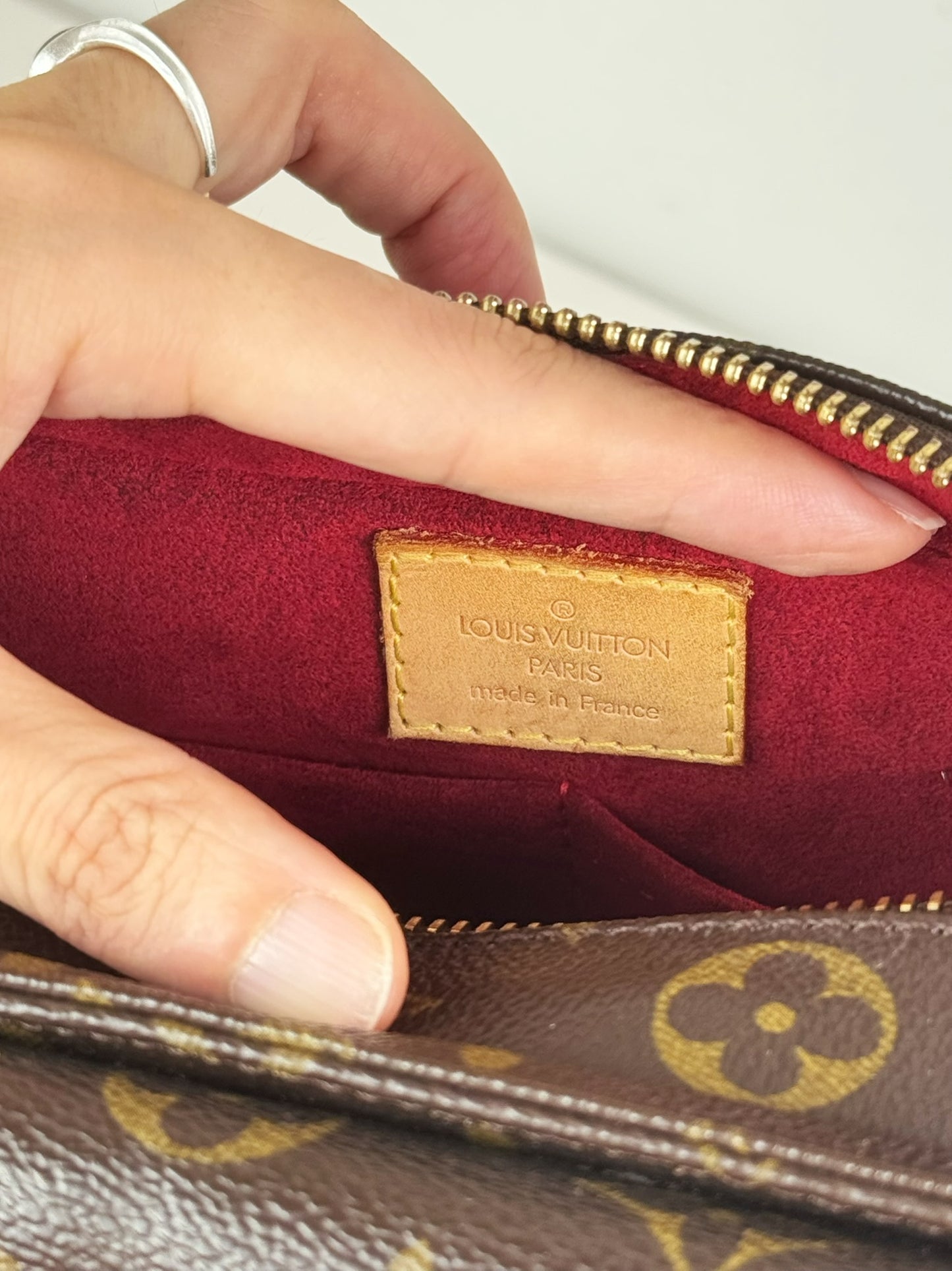 Louis Vuitton Viva Cite MM Shoulder Crossbody Bag