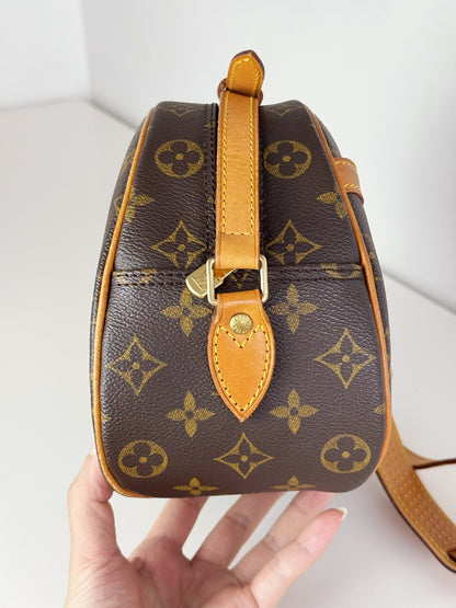 Louis Vuitton Vintage Blois Crossbody Bag