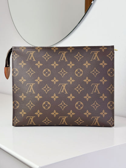 Louis Vuitton Vintage Toiletry 26 Handbag Crossbody Bag