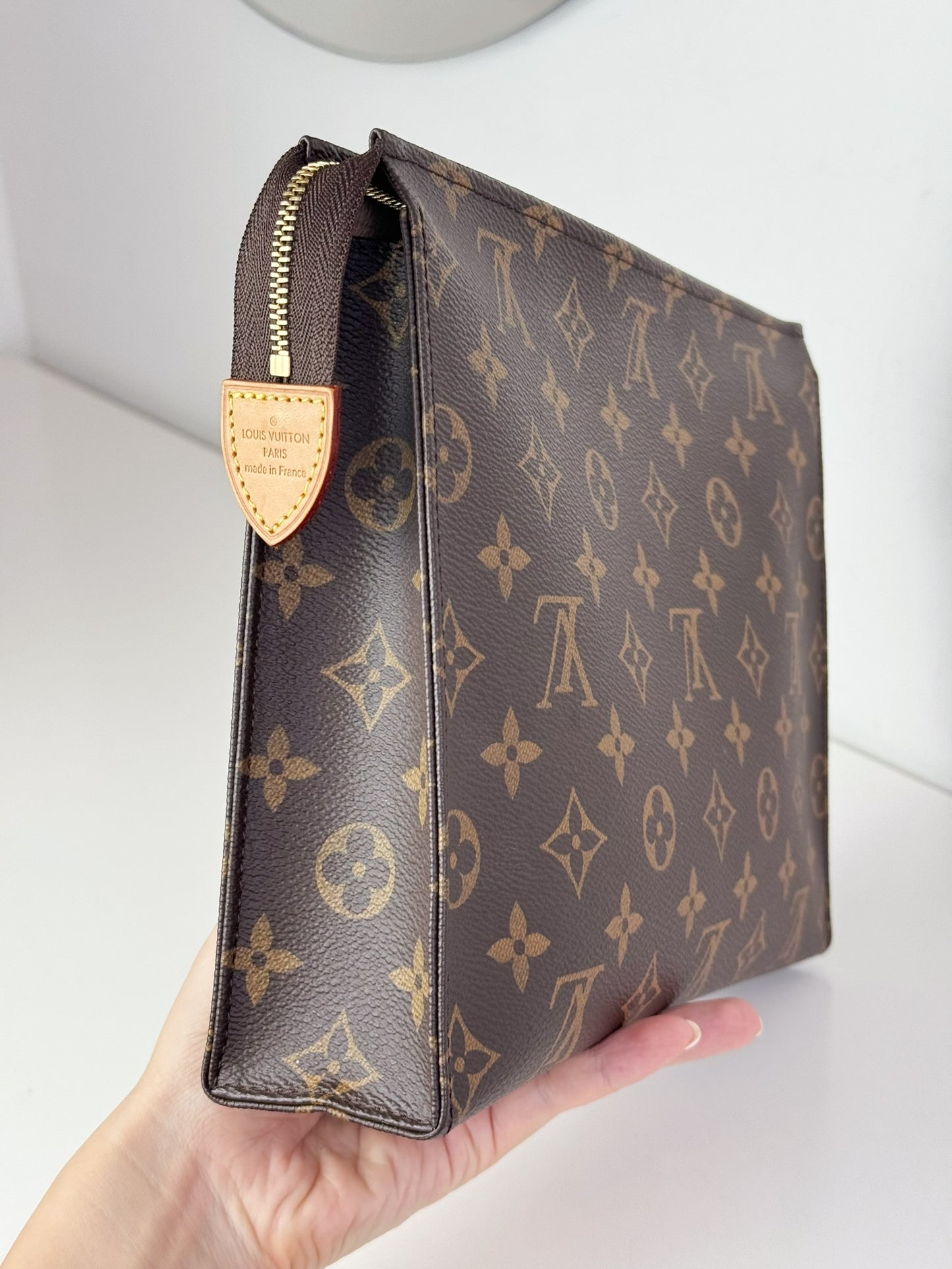Louis Vuitton Vintage Toiletry 26 Handbag Crossbody Bag